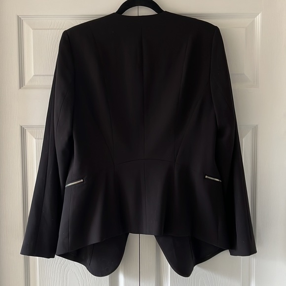 Black blazer - Picture 4 of 6